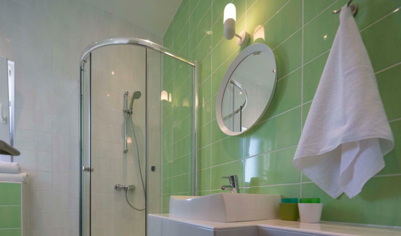 Apartments Denis マカルスカ エクステリア 写真